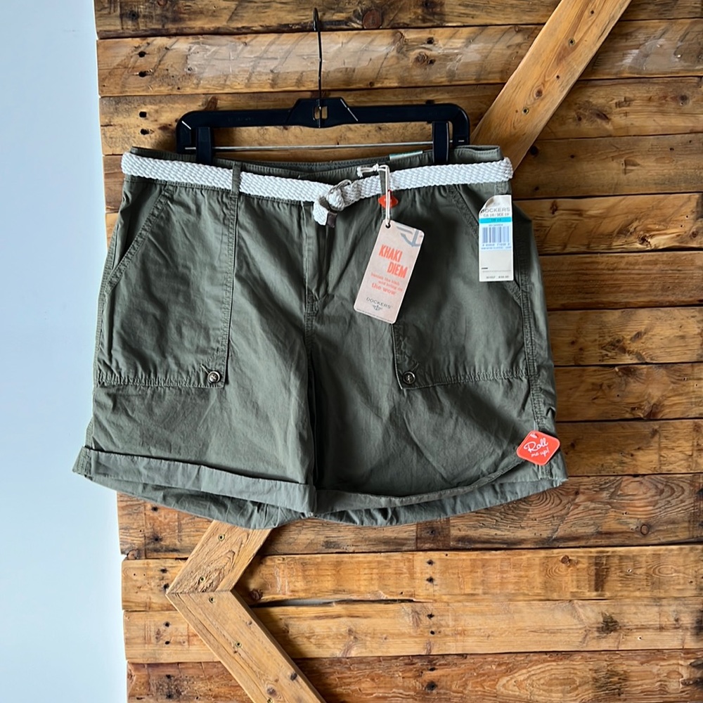 NWT DOCKERS olive green shorts